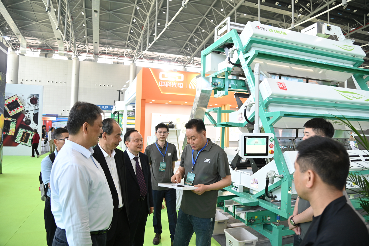 http://www.ls7437f.cn/Upload/ueditor/1717635622463183.png