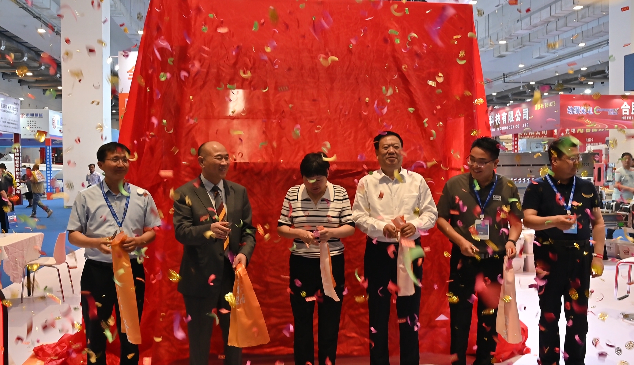 http://www.ls7437f.cn/Upload/ueditor/1717636234706593.png