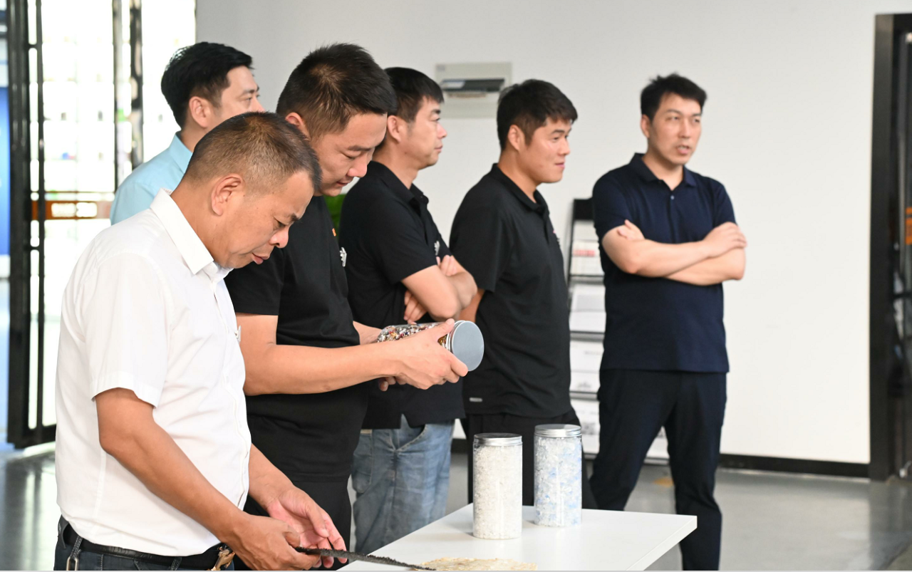 http://www.ls7437f.cn/Upload/ueditor/1727252581394268.png
