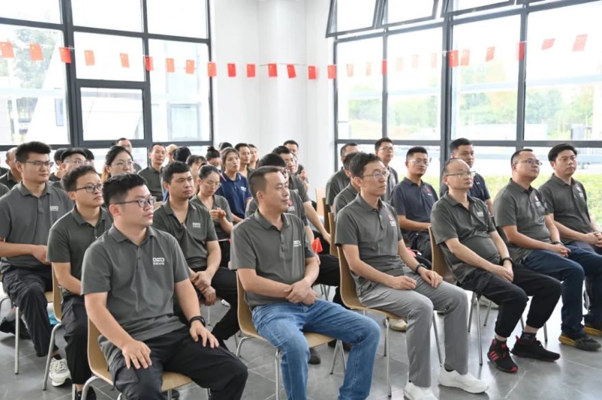 http://www.ls7437f.cn/Upload/ueditor/1728436022948376.png
