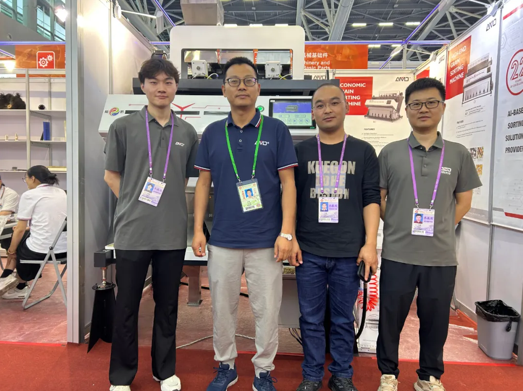 http://www.ls7437f.cn/Upload/ueditor/1729577898541684.png